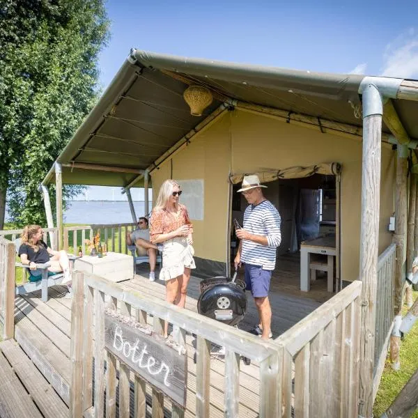 Jachthaven Nieuwboer, hotel Nijkerkben