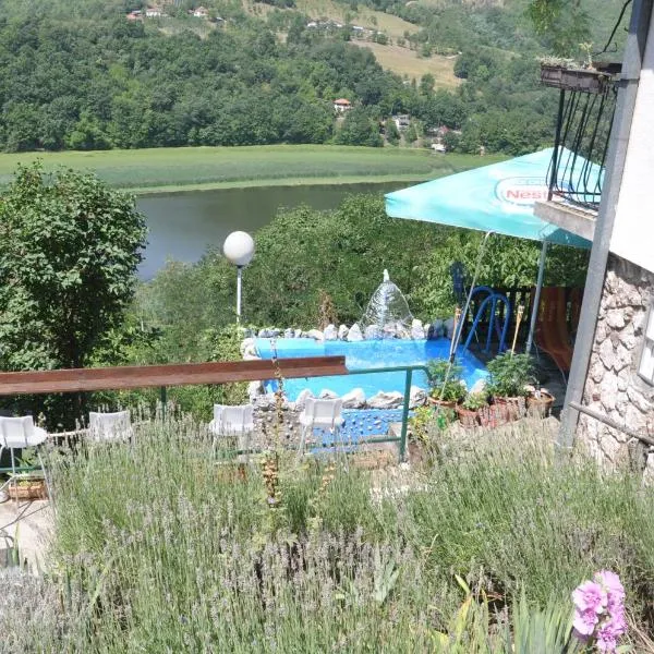 Vila Lena, hotel en Čačak