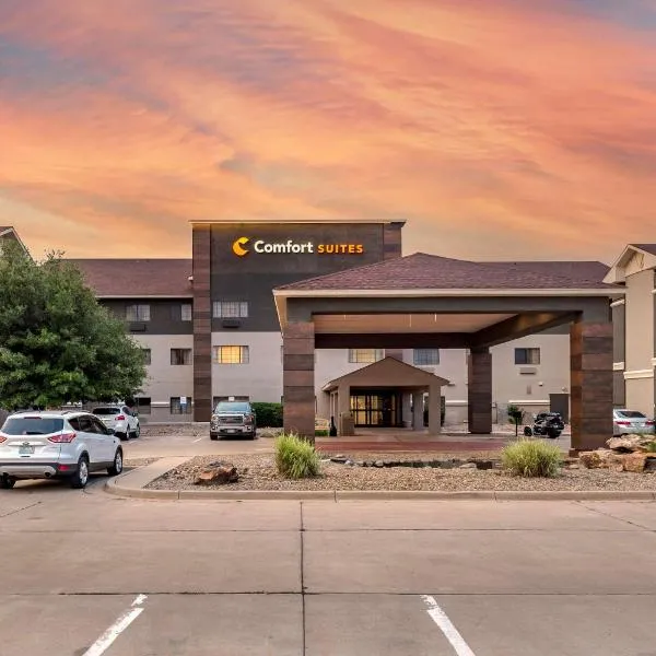 Comfort Suites, hotelli kohteessa Clovis