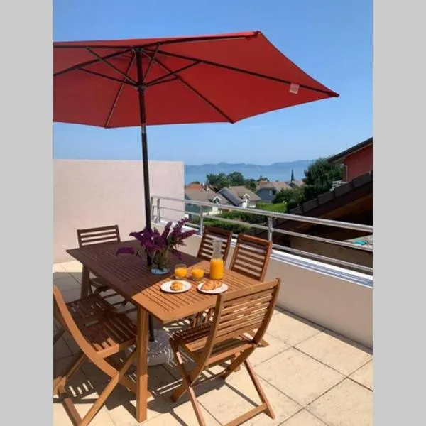 Superbe appartement au calme avec vue sur le Lac., hotel Évian-les-Bains-ben