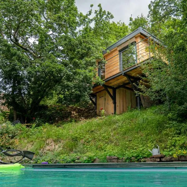 Le Moonloft insolite Tiny-House dans les arbres & 1 séance de sauna pour 2 avec vue panoramique, hôtel à Munster