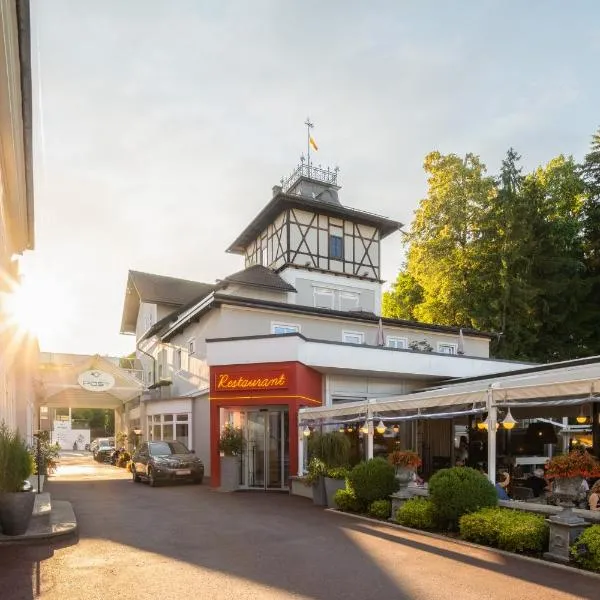 Hotel Post Wrann – hotel w mieście Velden am Wörthersee