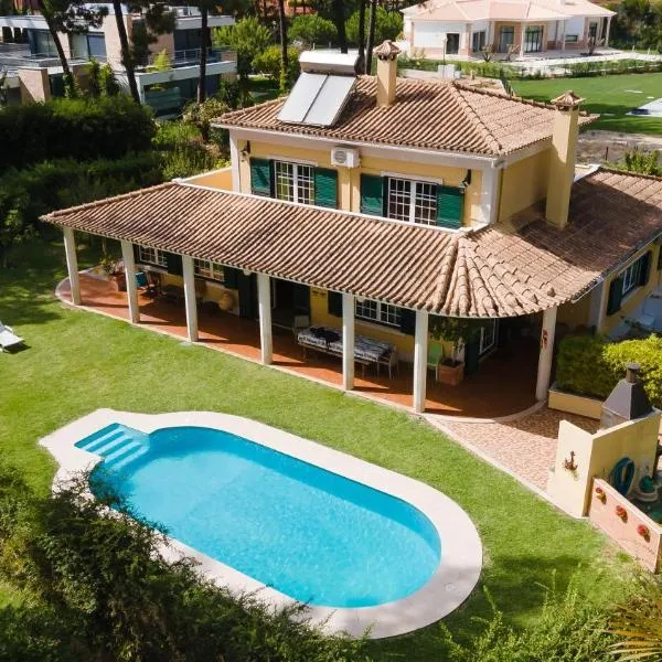 Family Friendly Villa Aroeira Golf, hotel em Costa da Caparica