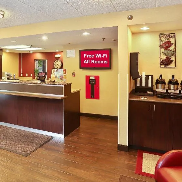 Red Roof Inn PLUS+ Washington DC - Alexandria, Hotel in National Harbor