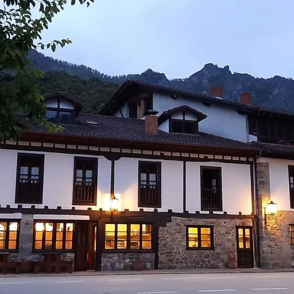 El Caserío, hotel i Arenas de Cabrales