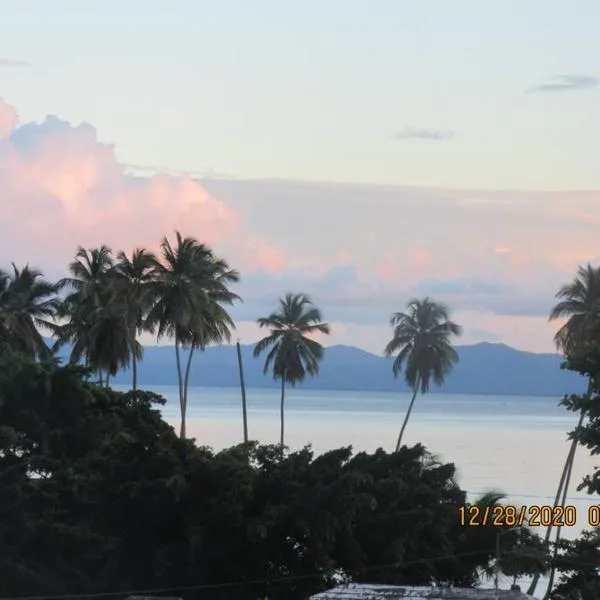 Pelicano Tropical Paraiso Samana – hotel w mieście Los Guineos Perdidos