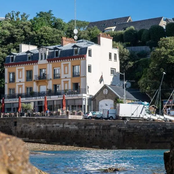 Hôtel De La Vallée, hotel v destinaci Dinard