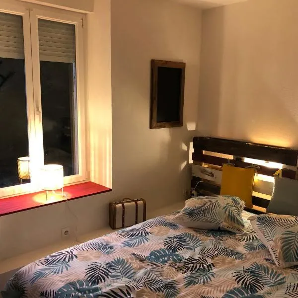 Chez Julien: appartement confort plein centre, viešbutis mieste Liunevilis