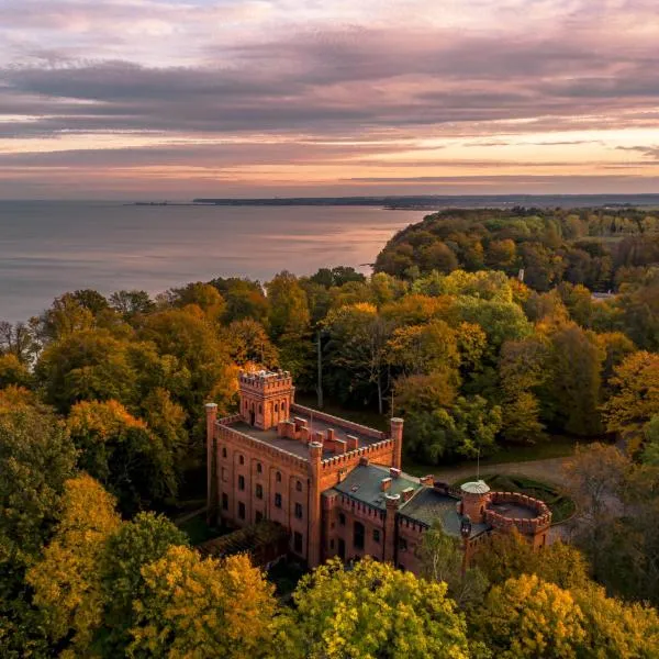 Zamek Rzucewo, hotel v destinaci Rzucewo