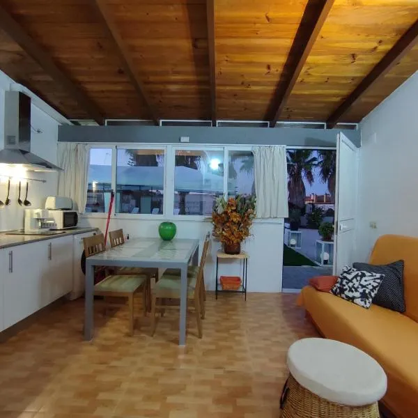 Apartamento 1, Chalet Manzano a 15" de Sevilla, a 30" del Aeropuerto de Sevilla, hotel di Seville