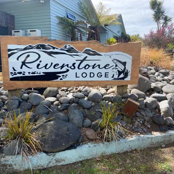 Riverstone Lodge, hotel v mestu Tongariro