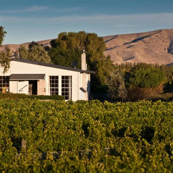 St Leonards Vineyard Cottages, מלון בבלנהיים