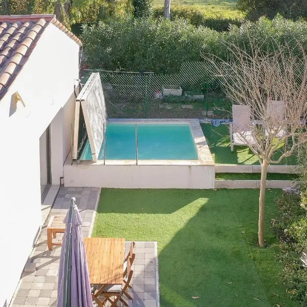 Bienêtre et détente pour cette maison avec spa au calme, hotel en Grasse