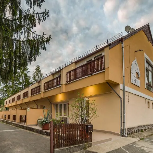 Lipicai Hotel és Étterem, hótel í Szilvásvárad