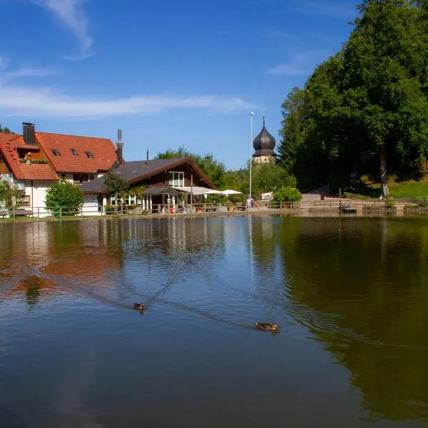 Self-check-in Ferienwohnungen & Apartments am Bergsee, Hotel in Schönwald