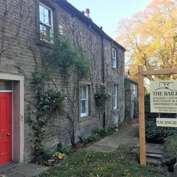 The Bailey Shepherd's Hut and Holiday Cottage, hotelli kohteessa Skipton