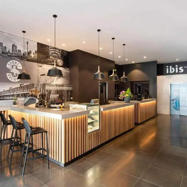 ibis Sydney World Square โรงแรมในMarrickville