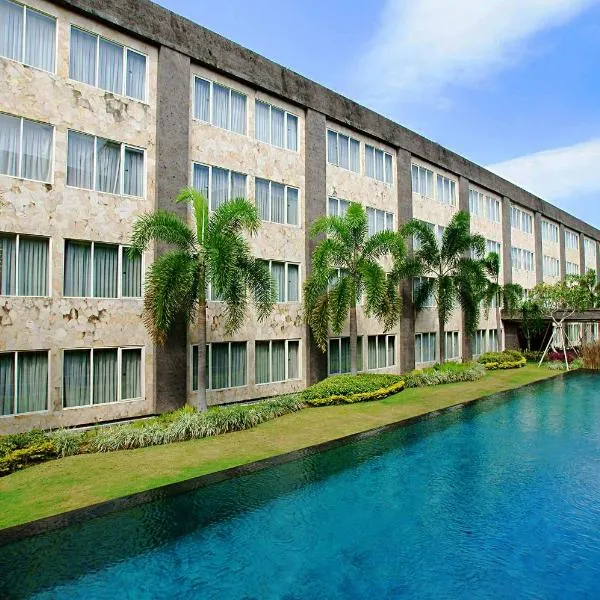 Aston Denpasar Hotel & Convention: Denpasar şehrinde bir otel