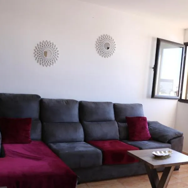 Apartamentos La Carmen, hotel u gradu Aresife