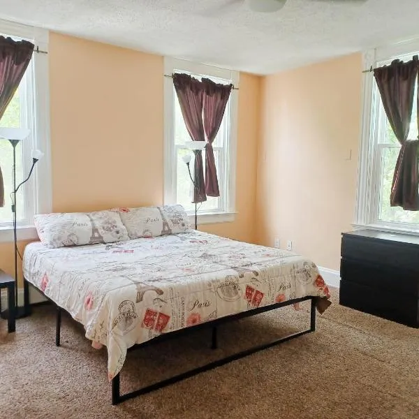 Huge 2 Bedroom House in the Heart of Northside!, hotel u gradu 'Cincinnati'