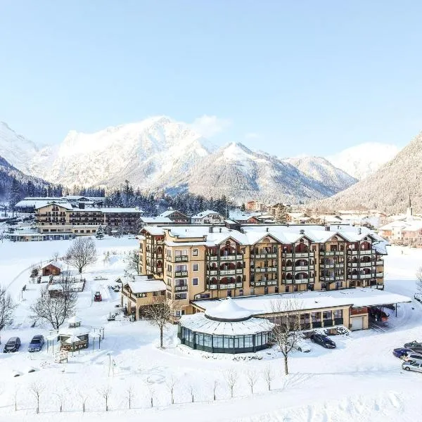 Hotel der Wiesenhof, ξενοδοχείο σε Pertisau