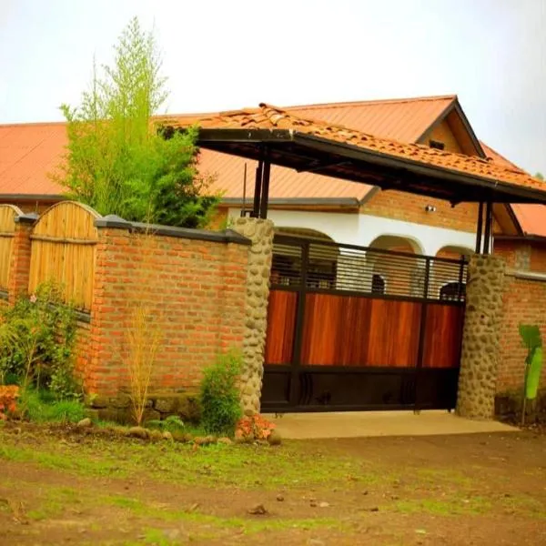 URUGANO VIRUNGA PALACE, hotelli Ruhengerissä