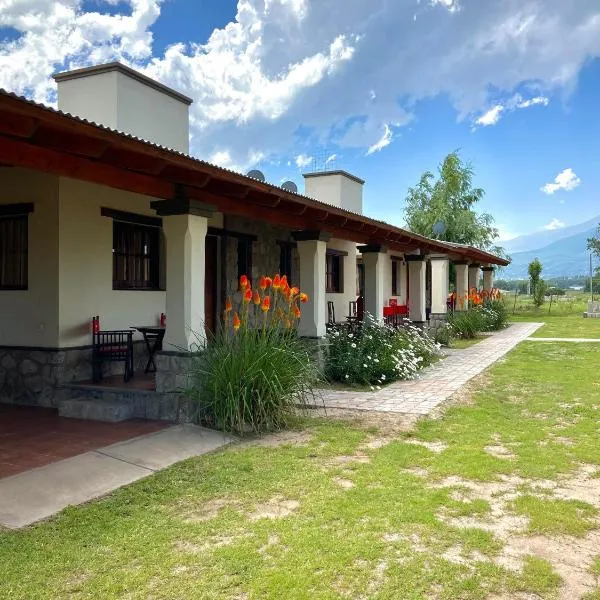 Cabañas La Suyana, hotel u gradu Tafi del Valje