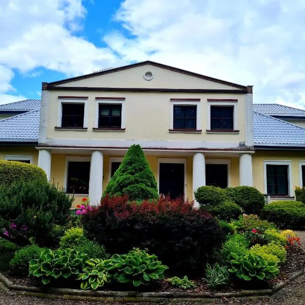 Wrzosowe Siedlisko, hotel in Czosnów