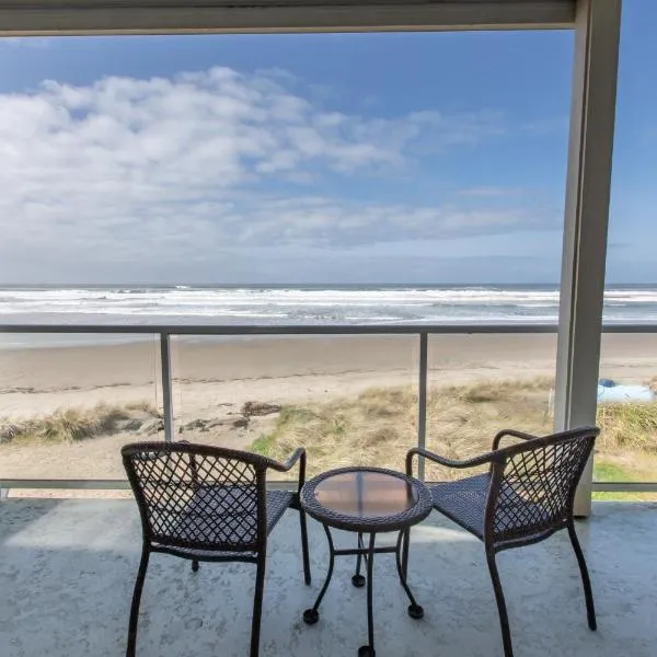 Rockaway beach vibes,Waterfront Oceanfront Rockaway Beach House near Downtown,WIFI, Washer Dryer, hotel Rockaway Beachben