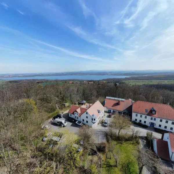 Hotel Kreuzbergbaude beim Berzdorfer See mit Wohlfühl Sauna, hotel a Görlitz