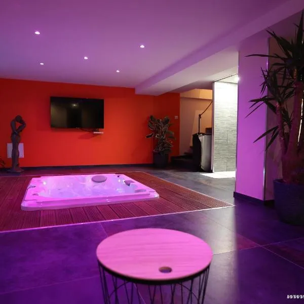 Ds Plaisir Love Room avec sauna, jacuzzi à Nancy, hotel din Liverdun