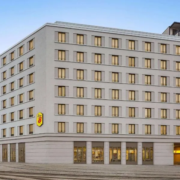 Super 8 by Wyndham Chemnitz, hotel em Chemnitz