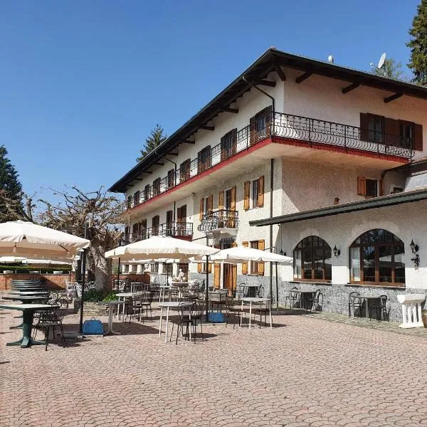 Hotel Madonna di Luciago, hotel v destinaci Pettenasco