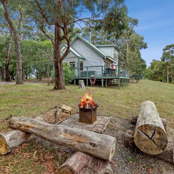 Lorne Bush House Cottages & Eco Retreats, hotel sa Lorne