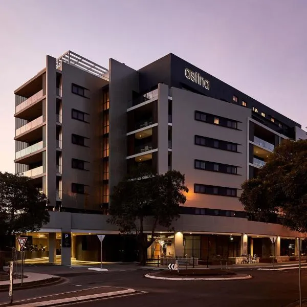 Astina Suites, Penrith、ペンリスのホテル