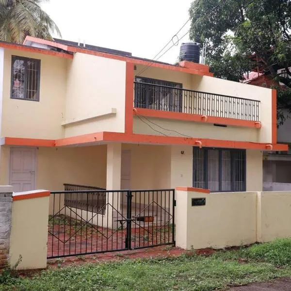 Toms Villa along National highway Thrissur at Nadathara, viešbutis mieste Tričūras