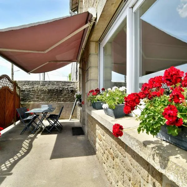 Maison spacieuse à saint coulomb, hotel Saint-Coulomb-ban