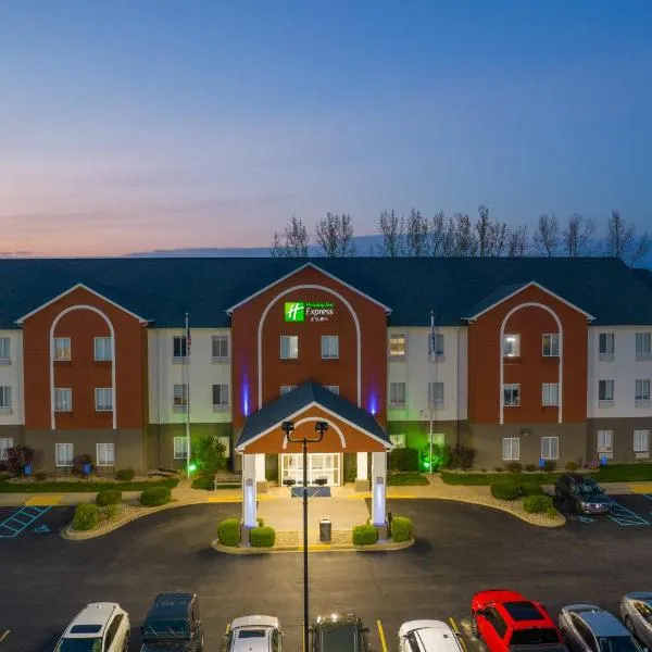 Holiday Inn Express Hotel & Suites Bedford, an IHG Hotel, hotell i Bedford