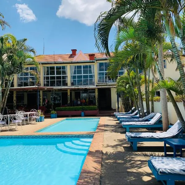 Hôtel - Appartement meublé " LES FLOTS BLEU ", hotel din Antananarivo