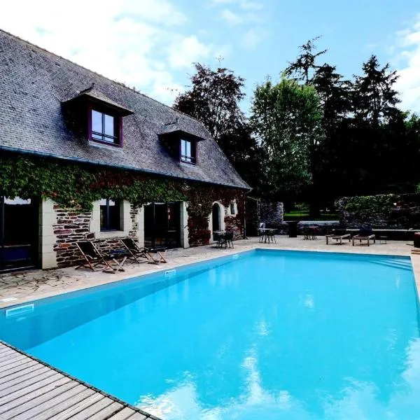 Manoir de la droulinais, hotell i Bruz