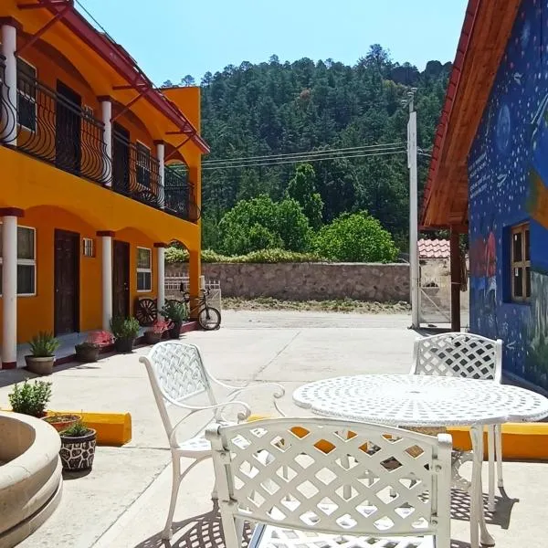 Hotel Ecológico Temazcal – hotel w mieście Creel