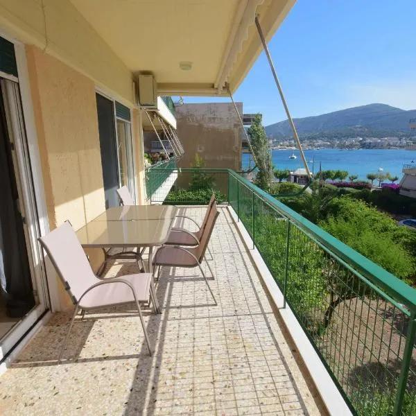 Eclectic Apartment with Stunning Seaview, hotel v destinaci Porto Rafti