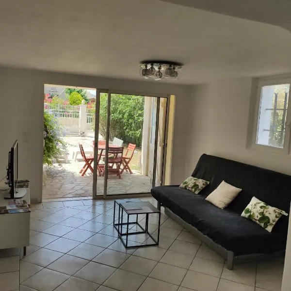 Appartement T2 Roquebrune sur Argens，位于罗克布伦河畔阿尔让的酒店