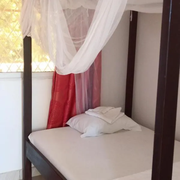 MUNDO GUEST & STUDIO APARTMENTS, MTWAPA,mombasa, hotel din Mombasa