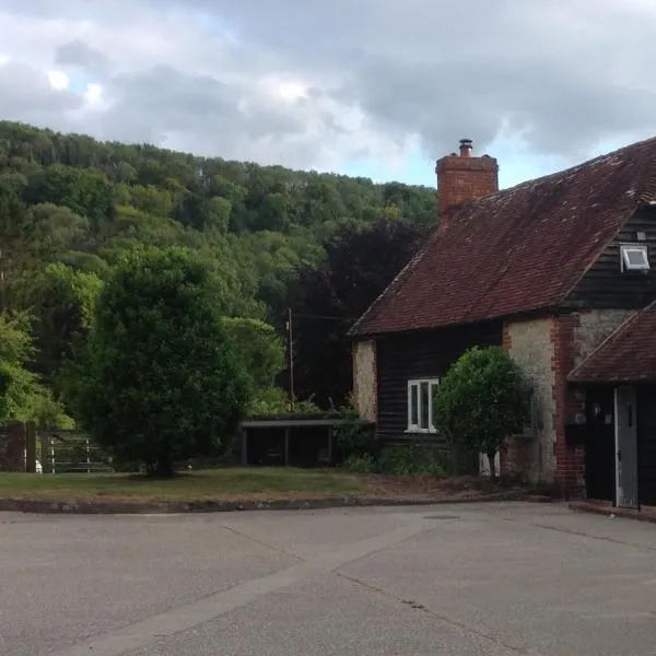 The Old Smithy, hotel a Waltham