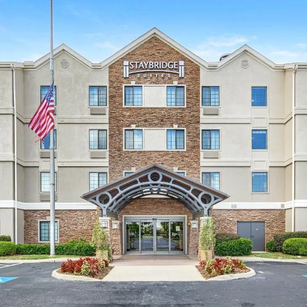 Staybridge Suites Gulf Shores, an IHG Hotel, מלון בגולף שורז