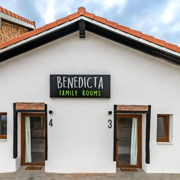 BENEDICTA FAMILY ROOMS: Suances'te bir otel