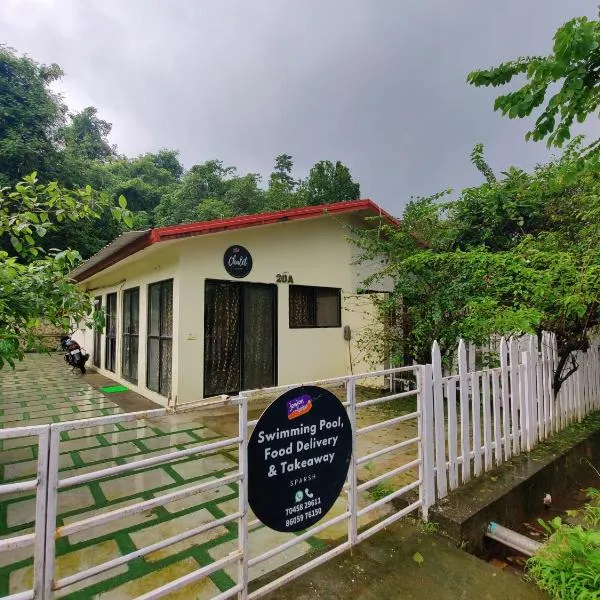 JenJon Karjat Resort - One BHK Premium Chalet with optional SWIMMING POOL, hotel v destinaci Karjat