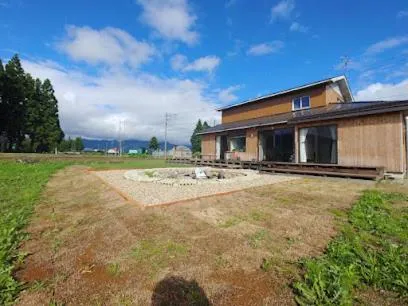 Guest House Inawashiro~Hanbog~, отель в городе Аидзувакамацу