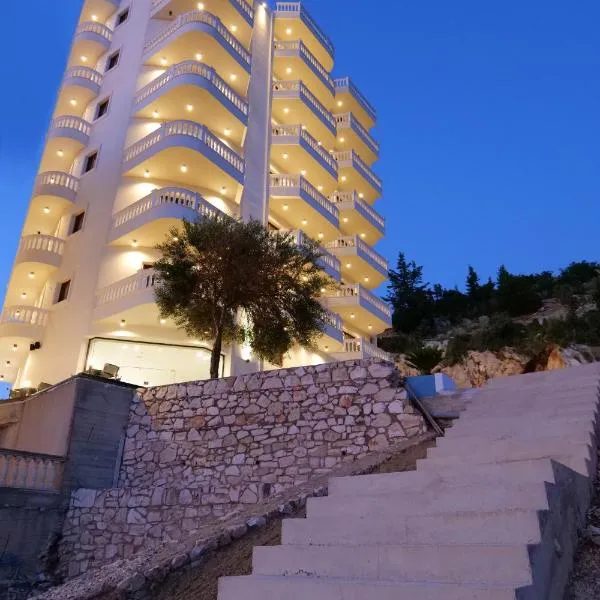 Sky Way SKK Luxury Apartments, khách sạn ở Sarandë